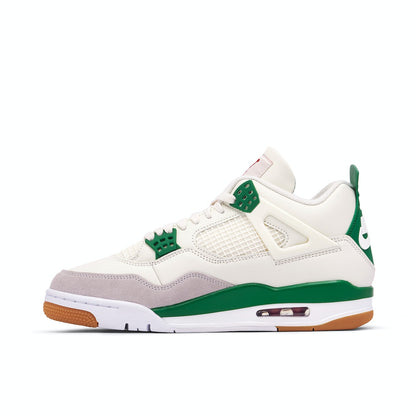 AIR JORDAN 4 ‘PINE GREEN’ x NIKE SB