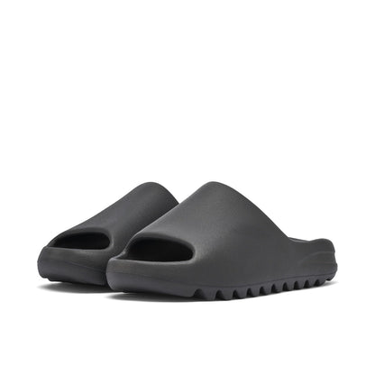 YEEZY slide ‘ONYX’