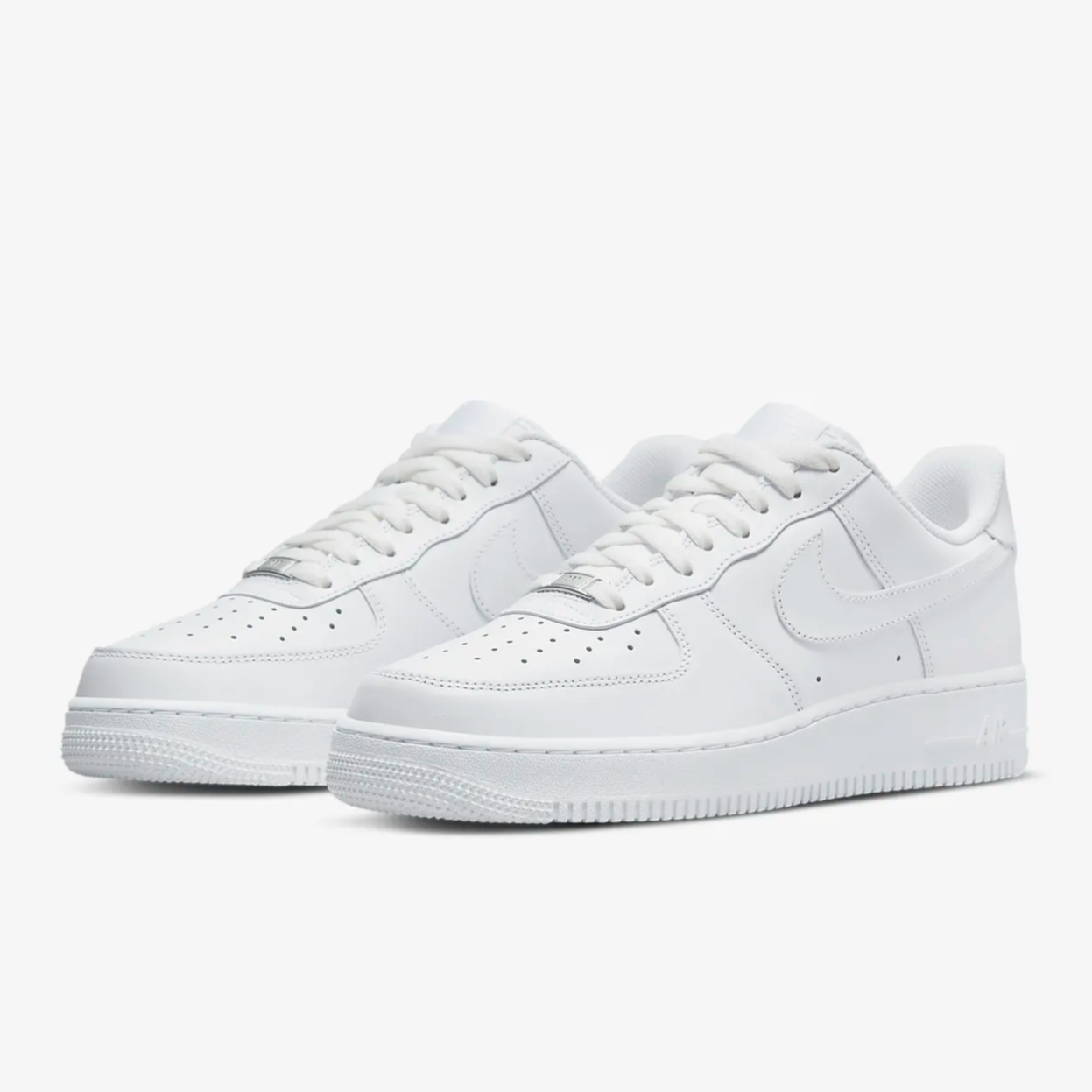 White Nike Air Force 1 ‘07