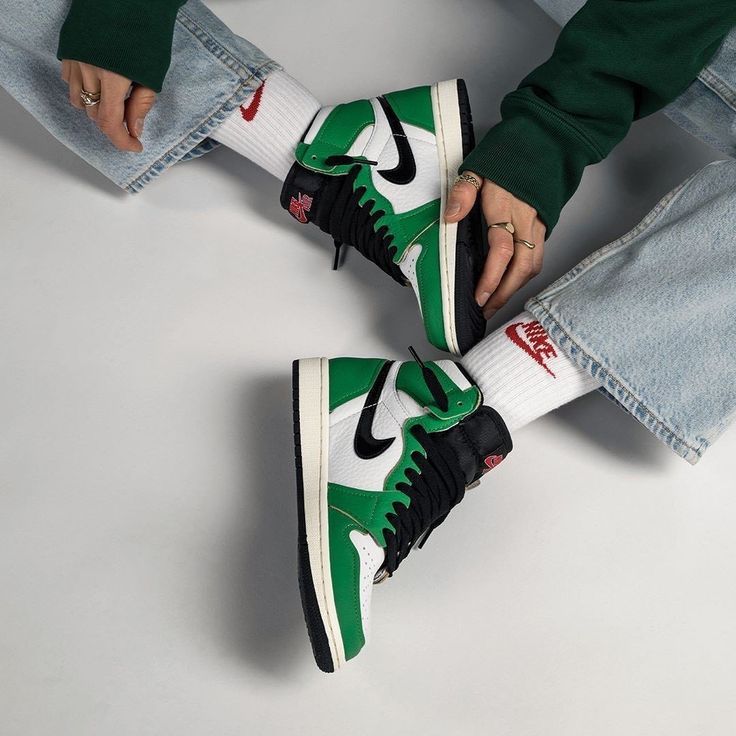 AIR JORDAN 1 high ‘LUCKY GREEN’